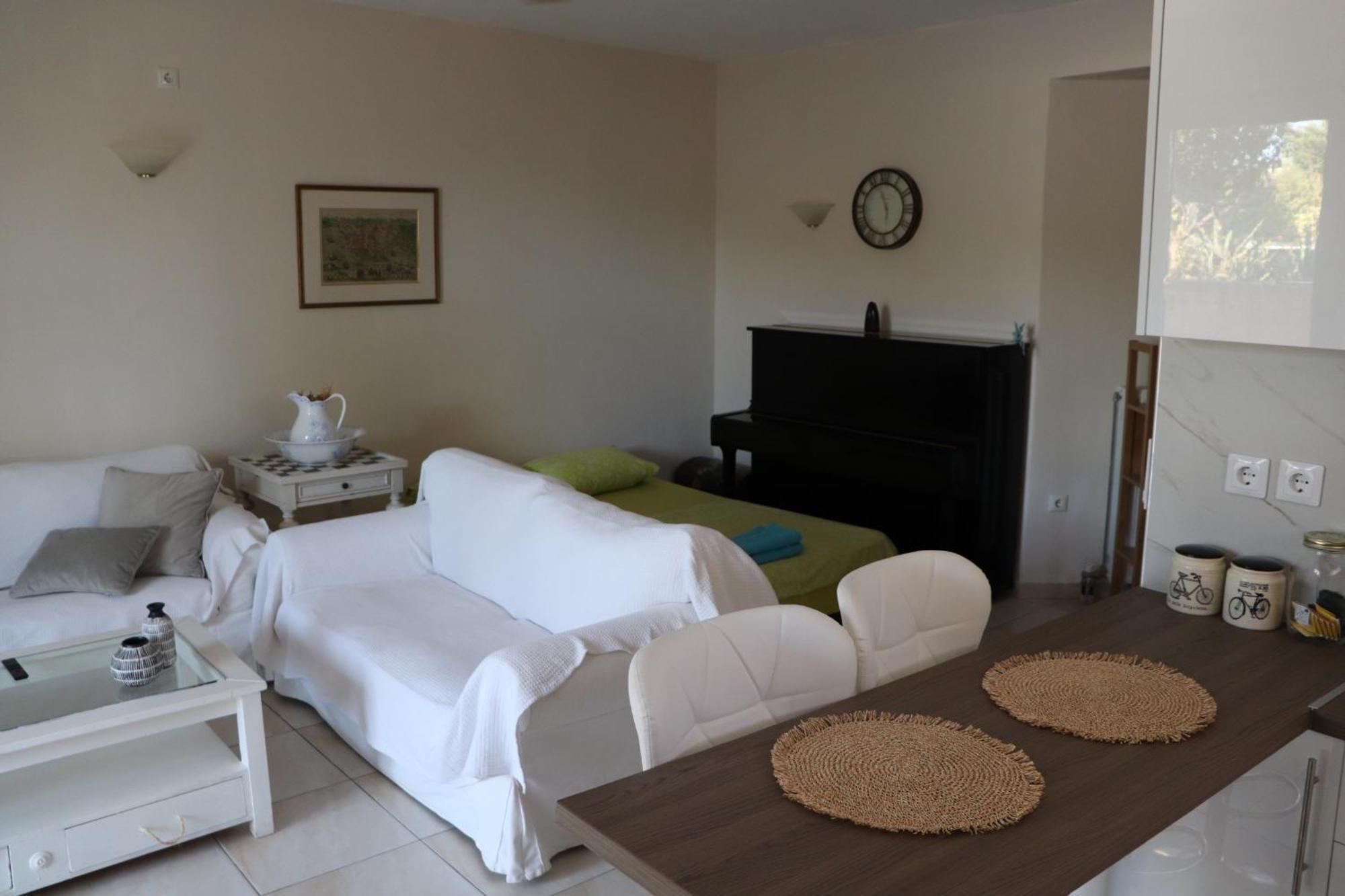 Holiday home For4 Markopoulo Mesogaias